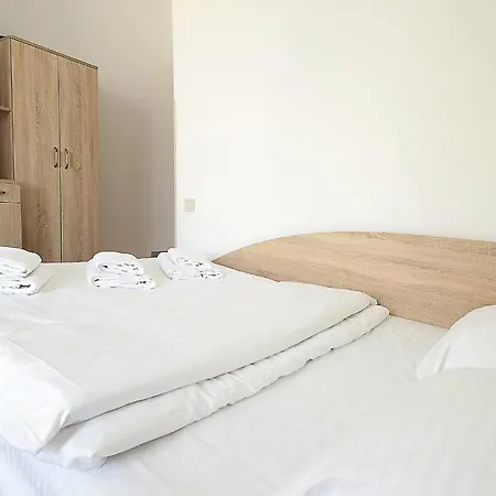 Buk On Doroshenka 29 *